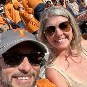 Meet your Posher, Adam